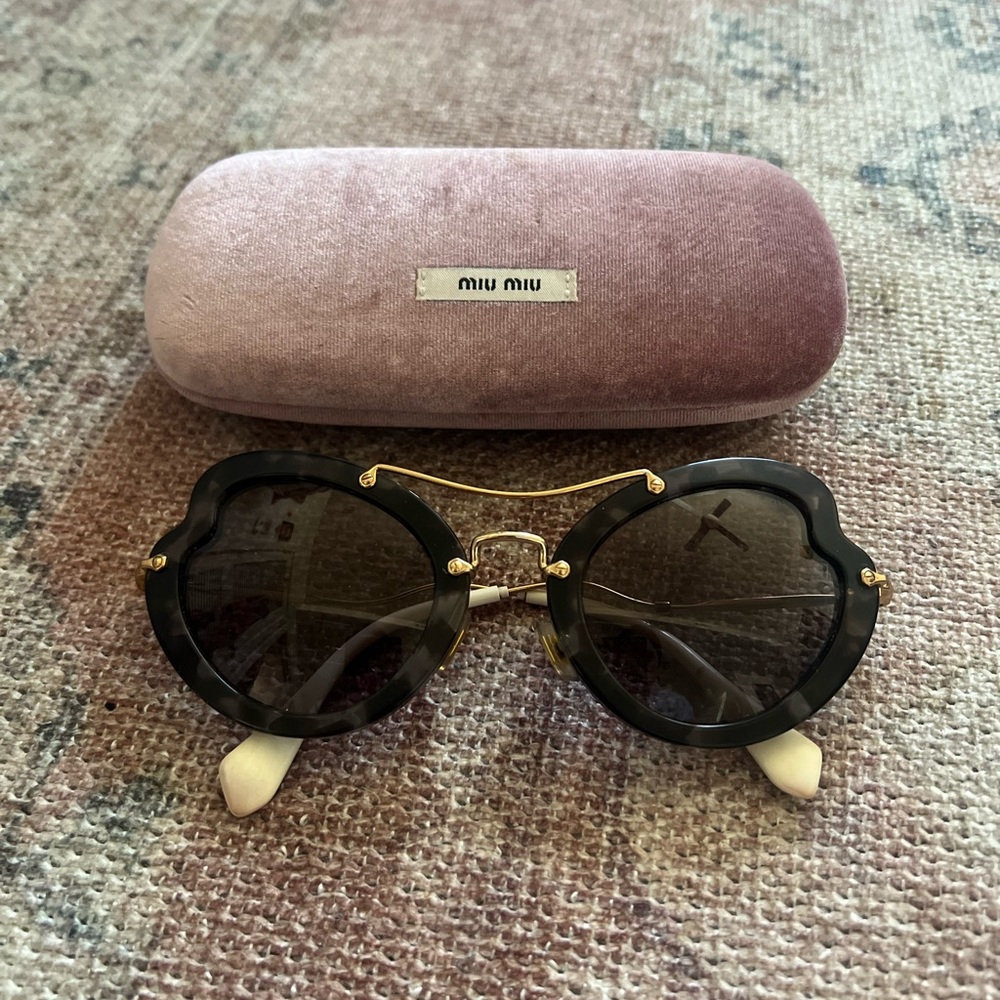 Miu Miu Butterfly Sunglasses 🦋